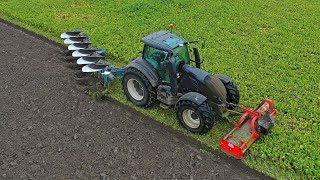 1 pass topping amp ploughing  Valtra T214 amp Lemken Juwel 8 OF Pro  PPO Lelystad [upl. by Alicec991]