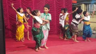 Koli dance by matrubhumi krida mandal worli [upl. by Gerg]