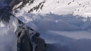 Snowboarder get Caught in 30 seconds Terrifying Avalanche  Verbier [upl. by Hcirteid367]