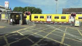 Birkdale Level Crossing [upl. by Yhtrod680]