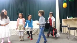 Teatro Infantil  Dia dos Pais [upl. by Ziladnerb818]